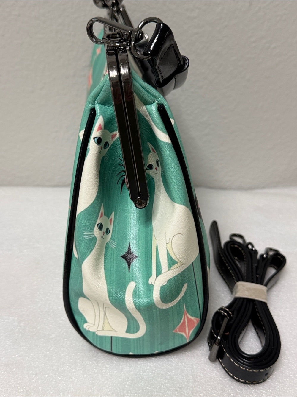 🐈White Cat Print Teal Crossbody Bag - Vintage Frame🌟 - Picture 8 of 8